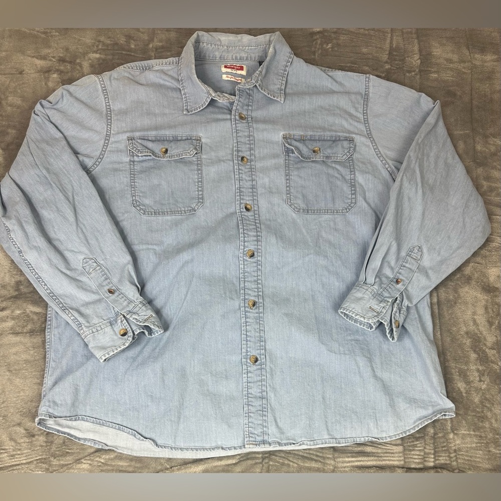 Wrangler Light Blue Casual Button Down Shirt